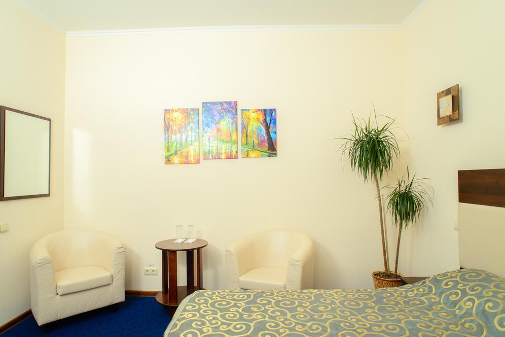 Petrovskyi Brovar Brovary Room photo